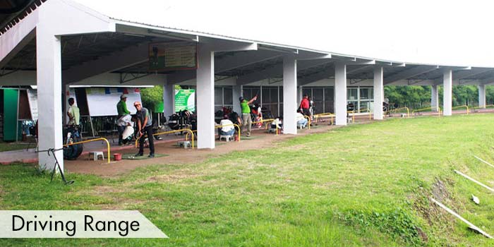 高尔夫练习场的Haciendas de Naga运动俱乐部，Inc。