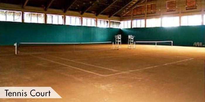 皇家塔加泰乡村俱乐部网球场